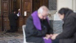 Repertoriu: Papa Francisc și alți confessori în bazilica San Giovanni in Laterano