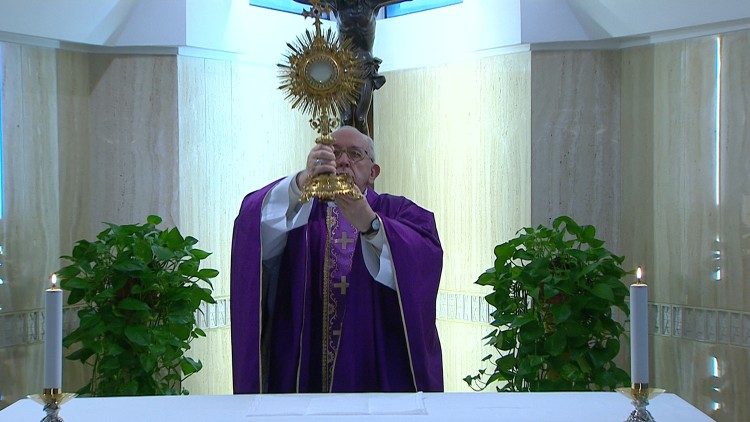 Papst Franziskus bei der Frühmesse an diesem Dienstag