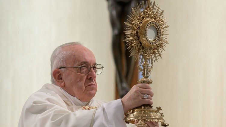 Папа падчас св. Імшы ў капліцы сваёй рэзідэнцыі