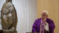 2020.03.21 Papa Francesco celebra la Messa a Casa Santa Marta