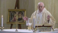 2020.03.25 Papa Francesco celebra la messa a casa Santa Marta
