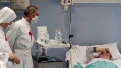 Un ospedale gestito da un istituto religioso