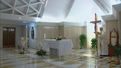 Il Papa: l'Europa sia unita e fraterna. La preghiera fa andare avanti la Chiesa 