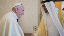 Papa Françesku dhe shehu Mohammed Bin Zayed bin Sultan Al-Nahyan, princi i kurorës së Abu Dabit