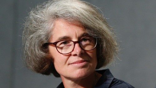 Sr. Becquart: New Synod document to foster exchange of gifts among local Churches