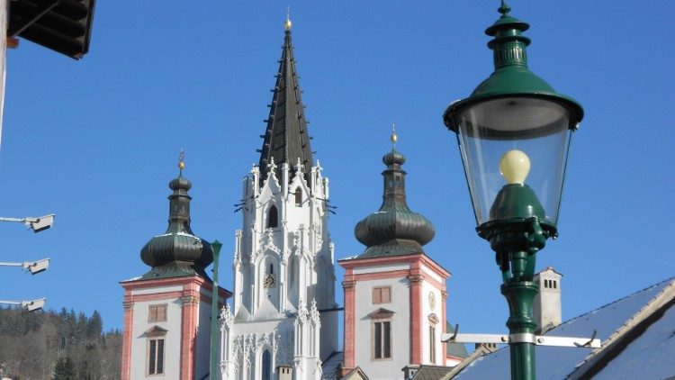 Eröffnung mit Gebet: Die Basilika Mariazell 