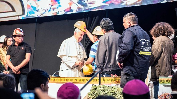 O Papa durante o encontro com os Movimentos Populares em Santa Cruz de la Sierra, Bolívia (2015 - créditos: WMPM) (Lidyane Ponciano)