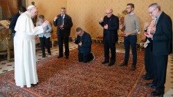 Father Maccalli received by Pope Francis (Vatican Media)