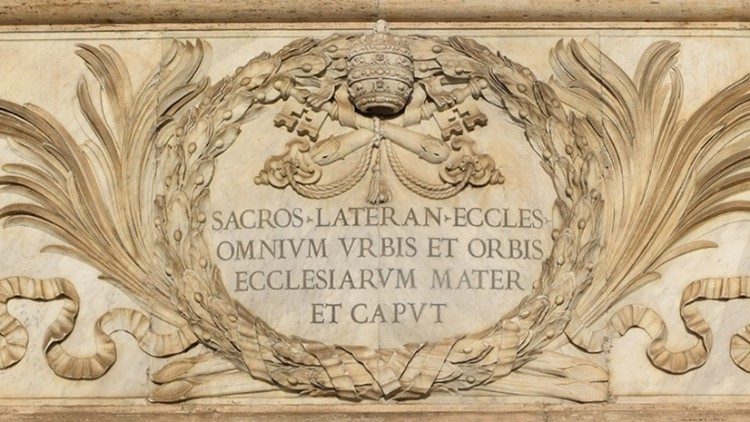 2020.11.09 inscrizione Basilica san Giovanni in Laterano