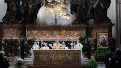 Sfântă Liturghie, la Altarul Catedrei din bazilica San Pietro, cu prilejul aniversării a 90 de ani ai emiţătorului pontifical Radio Vatican: 12 februarie 2021