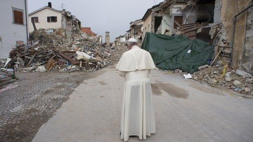 10 Jahre danach: Papst Leo gedenkt Erdbebenopfer in Mittelitalien