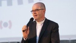 Monsignor Davide Milani, confermato presidente della Fondazione Ente dello Spettacolo