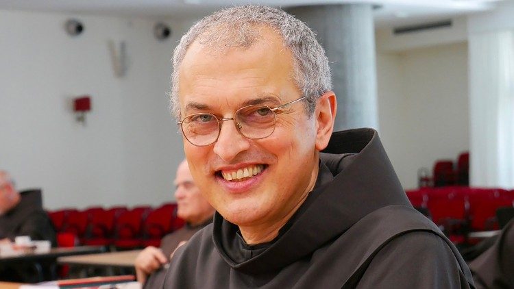 Cha Massimo Fusarelli, Tổng Phục vụ của dòng Phanxicô 
