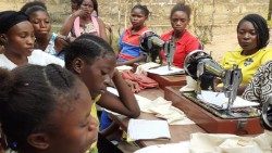 Ausbildungsprojekt für Frauen im Kongo 