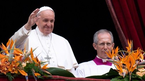 Papst Franziskus mit seinem scheidenden Zeremonienmeister Gudio Marini
