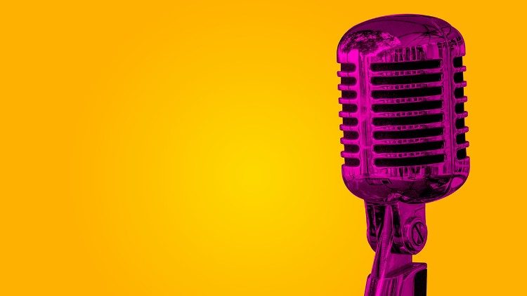 A voz de funcionários do Dicastério para os Leigos, a Família e a Vida para contar seu trabalho em 6 podcasts