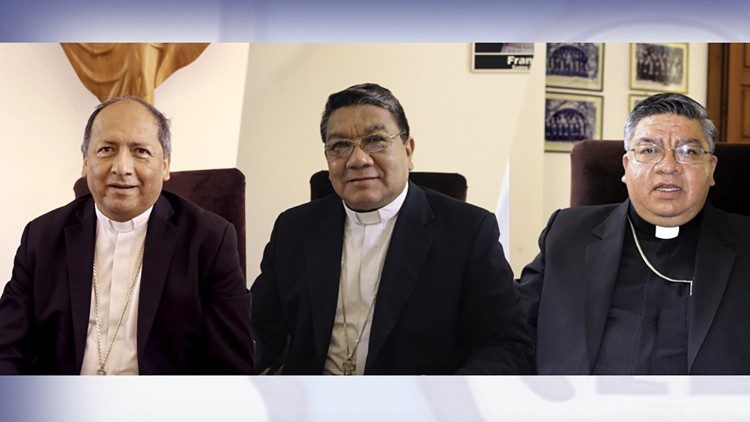 Al centro, Monsignor Aurelio Pesoa Ribera, presidente della Conferenza episcopale boliviana (CEB) 