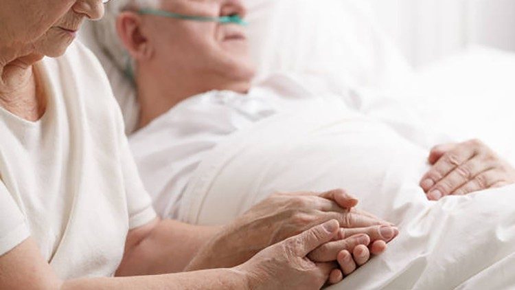 Papa Leo XIV ametoa mwaliko kwa wakirsto kusindikiza wagonjwa na kila hali yenye mateso.