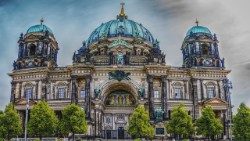Berliner Dom. Berlin ist die Geburtsstadt des Verstorbenen. 