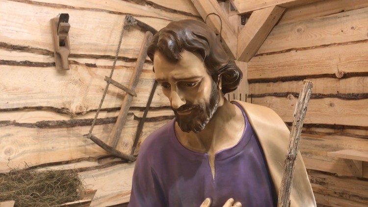 2021.12.09 presepe gallio vicenza aula paolo VI giovani particolare san giuseppe