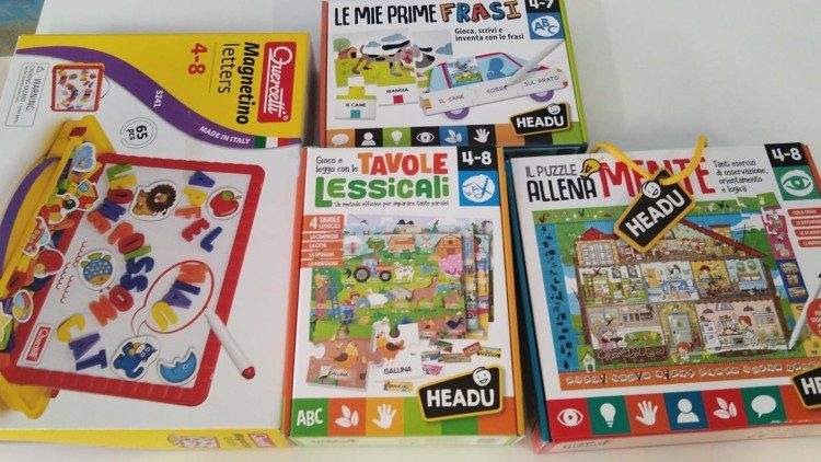 I giocattoli raccolti dal Gruppo di solidarietà Heos