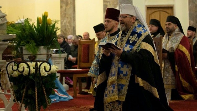 La conascrazione di una chiesa greco-cattolica a Zarvanytsia, in Ucraina