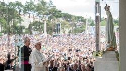 Papst Franziskus bei seinem letzten Besuch in Fatima, im Jahr 2017