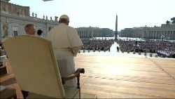 Papež med splošno avdienco
