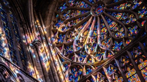 Францыя: усё больш моладзі вывучае тэалогію