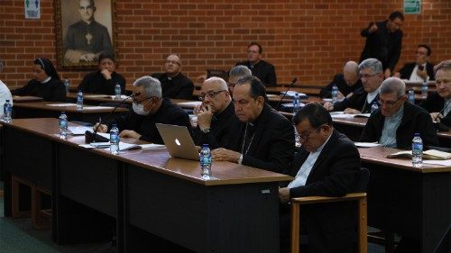 Iglesia en Colombia. Defensa de la vida, paz y prevención de abusos hacia el 2024