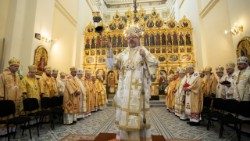 Abp Światosław Szewczuk z biskupami na synodzie. 15.07.2022