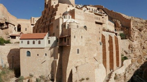 Heilige Nacht: Mönche tragen 123.000 Namen nach Bethlehem