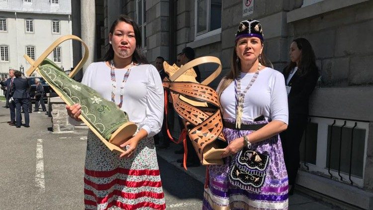 Wanawawake wa Asilia.