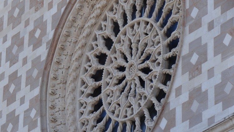 Bazilica Santa Maria di Collemaggio (L’Aquila) - detaliu