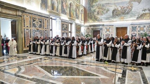 Papst empf&auml;ngt Trappisten-Abt 