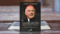 Knjiga kardinala Angela Bagnasca z naslovom Pastirji znotraj.