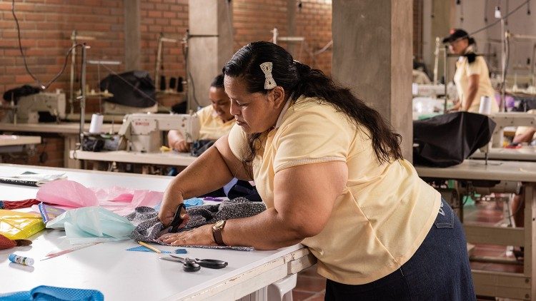 Il Global Solidarity Fund coordina le congregazioni religiose perché possano soddisfare meglio i bisogni dei migranti e le mette in contatto con potenziali datori di lavoro. (@Margherita Mirabella/Archivio GSF)