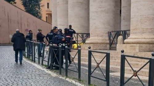 Muerte de un indigente que se refugiaba bajo la columnata 