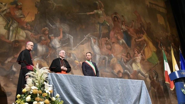 Il tavolo dei protagonisti della conferenza a Vigevano