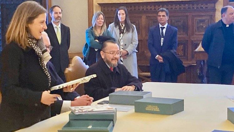 Copia de la obra "Libellus de medicinalibus indorum herbis" en la Biblioteca Vaticana. 