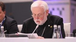 Monsignor Paul Gallagher, segretario per i Rapporti con gli Stati