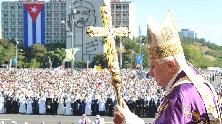 Papst Benedikt bei einer Messe in der kubanischen Hauptstadt Havanna