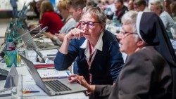 Eine Vollversammlung des Synodalen Wegs in Frankfurt 2023 (© Synodaler Weg, Maximilian von Lachner)