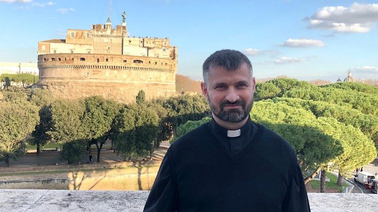 Отець Андрій Гах