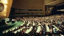 Jan Paweł II ujawnił, że kiedy przemawiał w ONZ w ręku trzymał różaniec