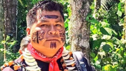 अमाजोन के आदिवासी कोफन लोगों के नेता एदूआर्दो मेनदूआ