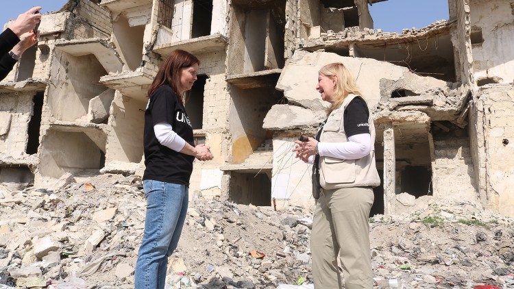 Il direttrice dell'Unicef tra le macerie di Aleppo