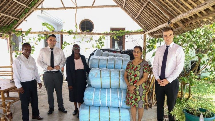 Kuwepo na uhusiano kati ya imani tunayokiri na imani tunayoishi