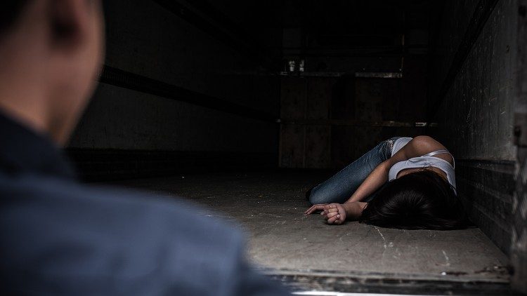 Trata de seres humanos. 