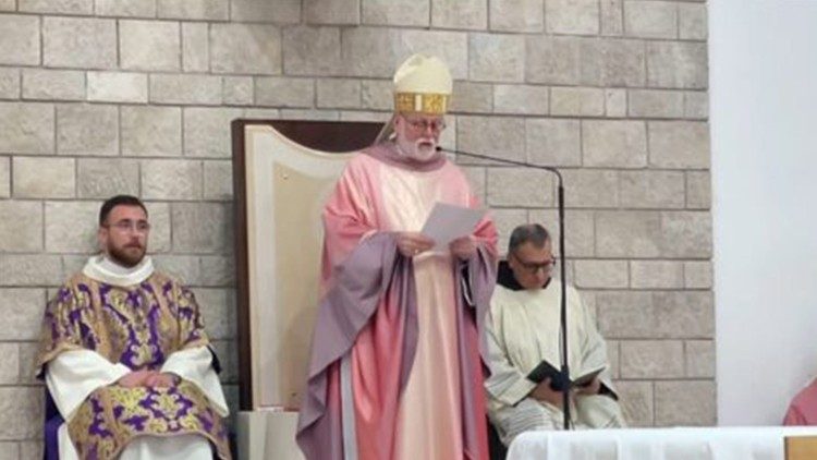 Monsignor Paul Richard Gallagher a Rrëshen, in Albania